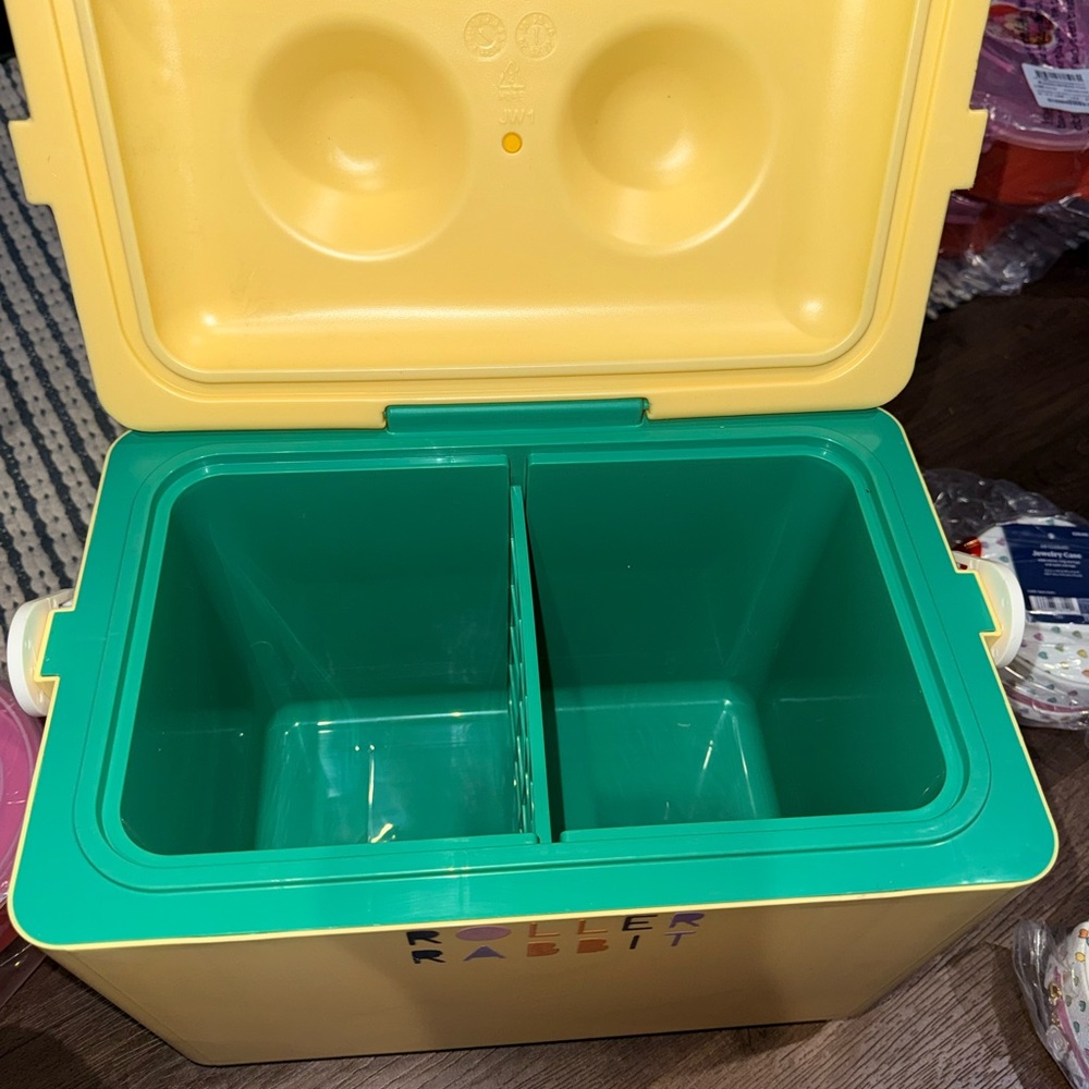 Roller Rabbit Bright Yellow Cooler Bag - Picture 2 of 3